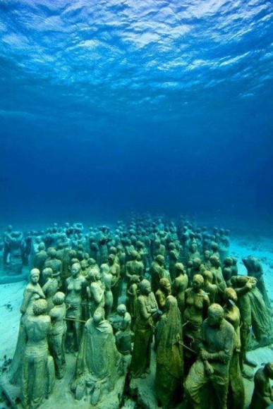 Sculpture underwater, Cancun Mexico, Jason deCaires Taylor