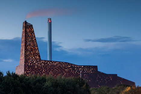 Incineration plant. Roskilde, Denmark. Erick van Egeraat architect.