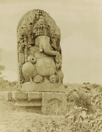Linnaeus Tripe, photography. South India, late 19th century.