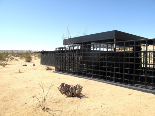 Rosa Muerte, Joshua Tree. Robert Stone, architect (LA Casa Park, photo).