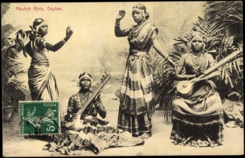 Postcard of 'Nautch Girls', Ceylon. Photographer unknown, date unknown. 