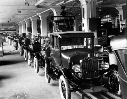 Ford Motor assembly line, 1914. Detroit.